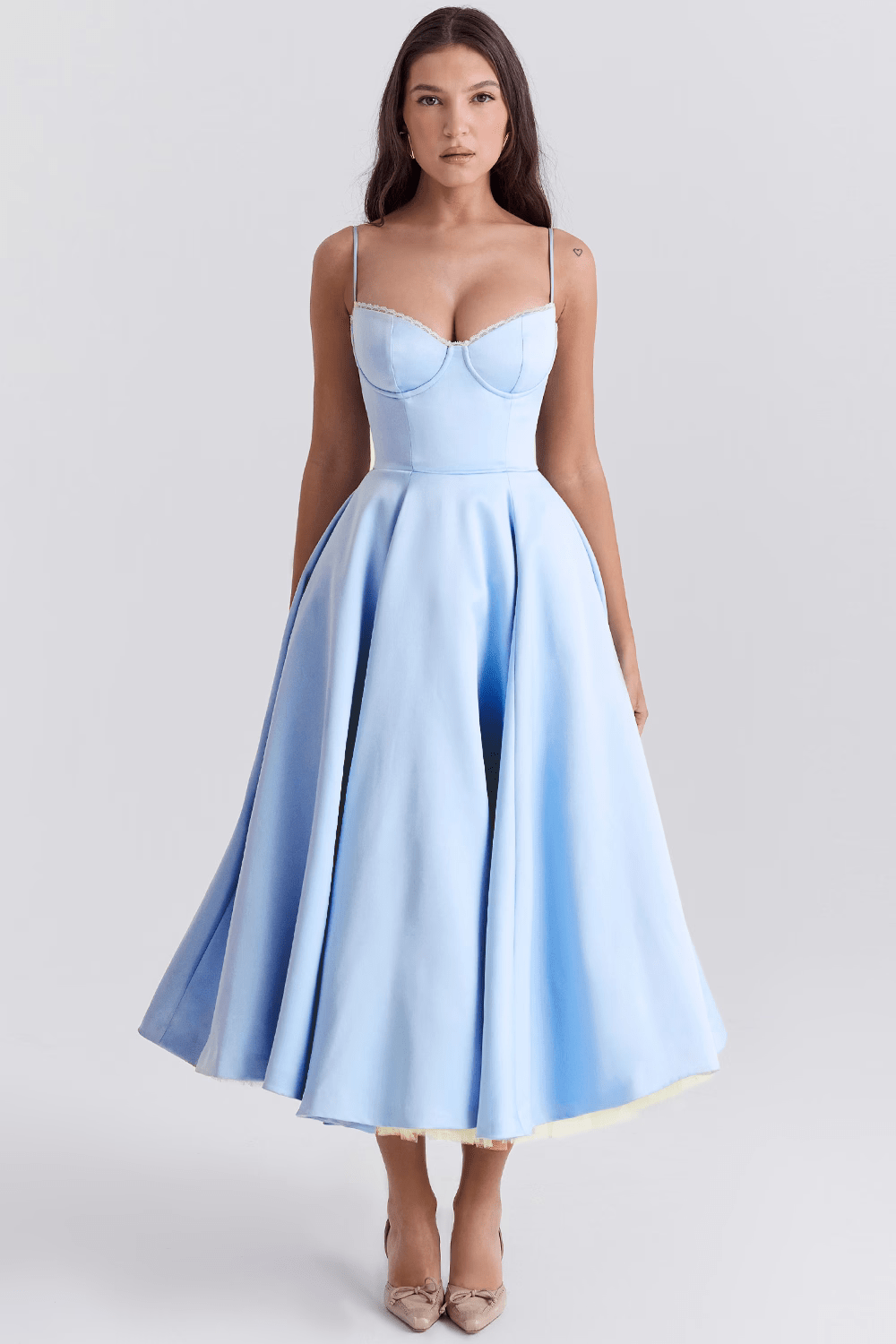 Elegante Midi Zomerjurk Dames van Satijn met Spaghetti Bandjes en Kant Details - ZovaFashion - Midi Jurken