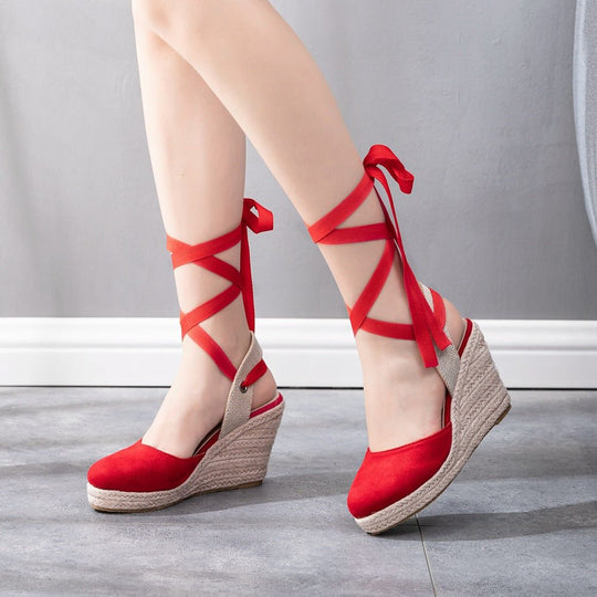 Faux Suede Sandalen Dames met Gesloten Neus en Crisscross Enkelbandjes - ZovaFashion - Sandalen Dames