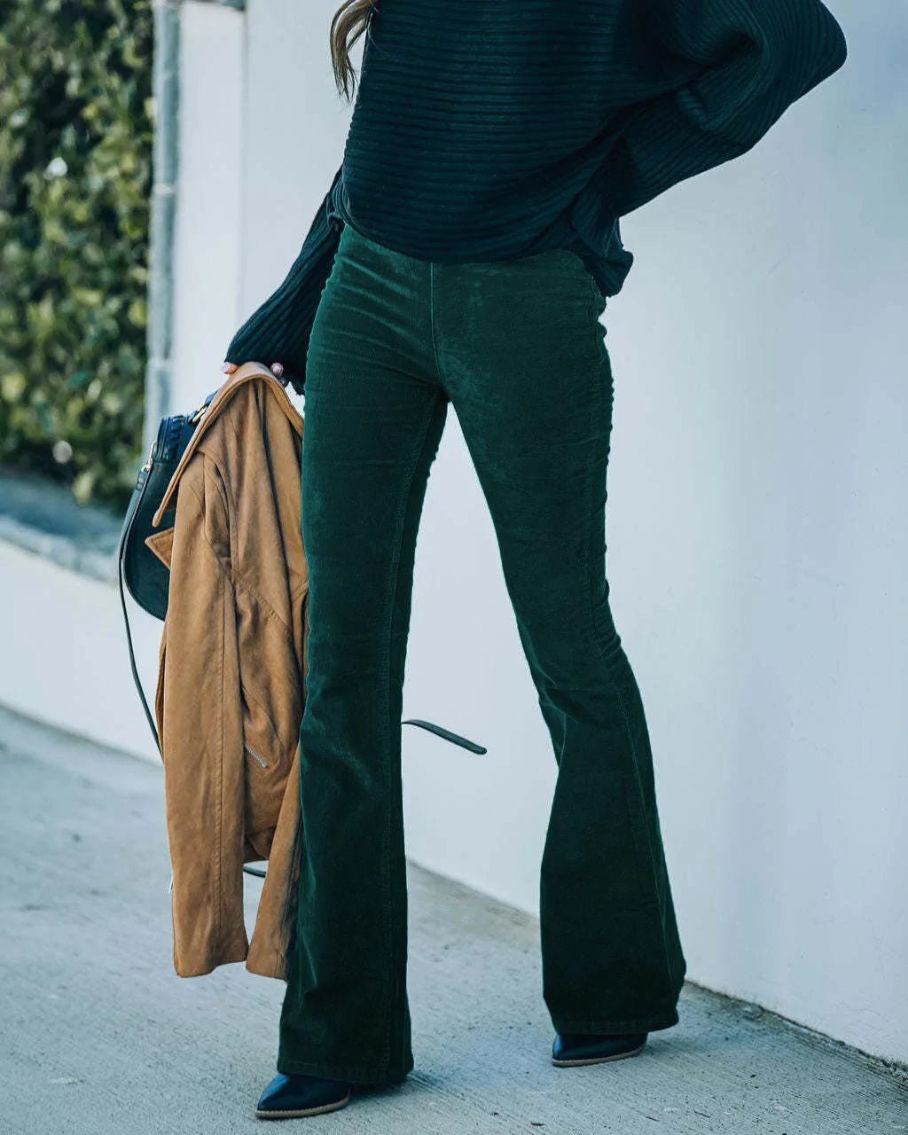 Flared Broek Dames van Stretchstof met Hoge Taille en Moderne Flared Pijpen - ZovaFashion - Lange Broek Dames