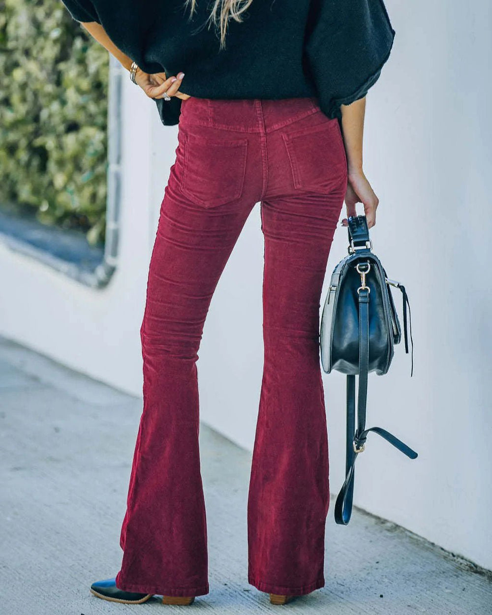 Flared Broek Dames van Stretchstof met Hoge Taille en Moderne Flared Pijpen - ZovaFashion - Lange Broek Dames