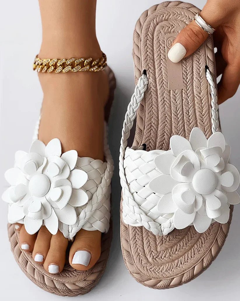 Gevlochten Sandalen Dames van Imitatieleer met Bloemendetail en Geweven Zool - ZovaFashion - Sandalen Dames