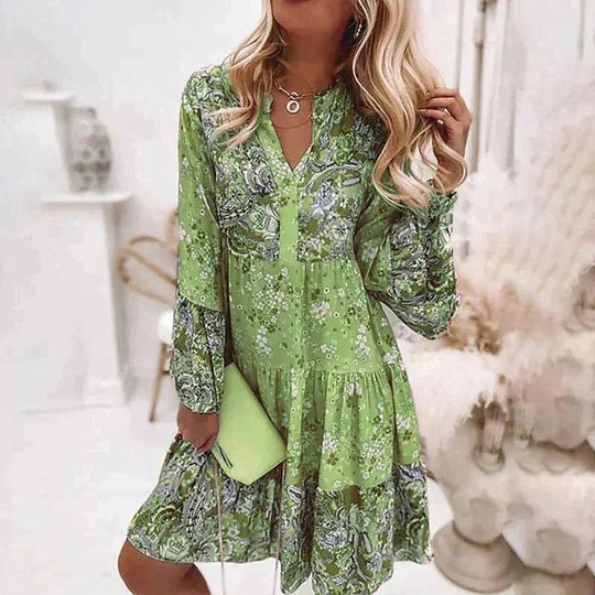 Indiana Midi Zomerjurk met Bloemenpatroon en Flatterende Pasvorm - ZovaFashion - Midi Jurk