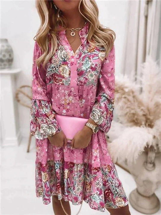 Indiana Midi Zomerjurk met Bloemenpatroon en Flatterende Pasvorm - ZovaFashion - Midi Jurk