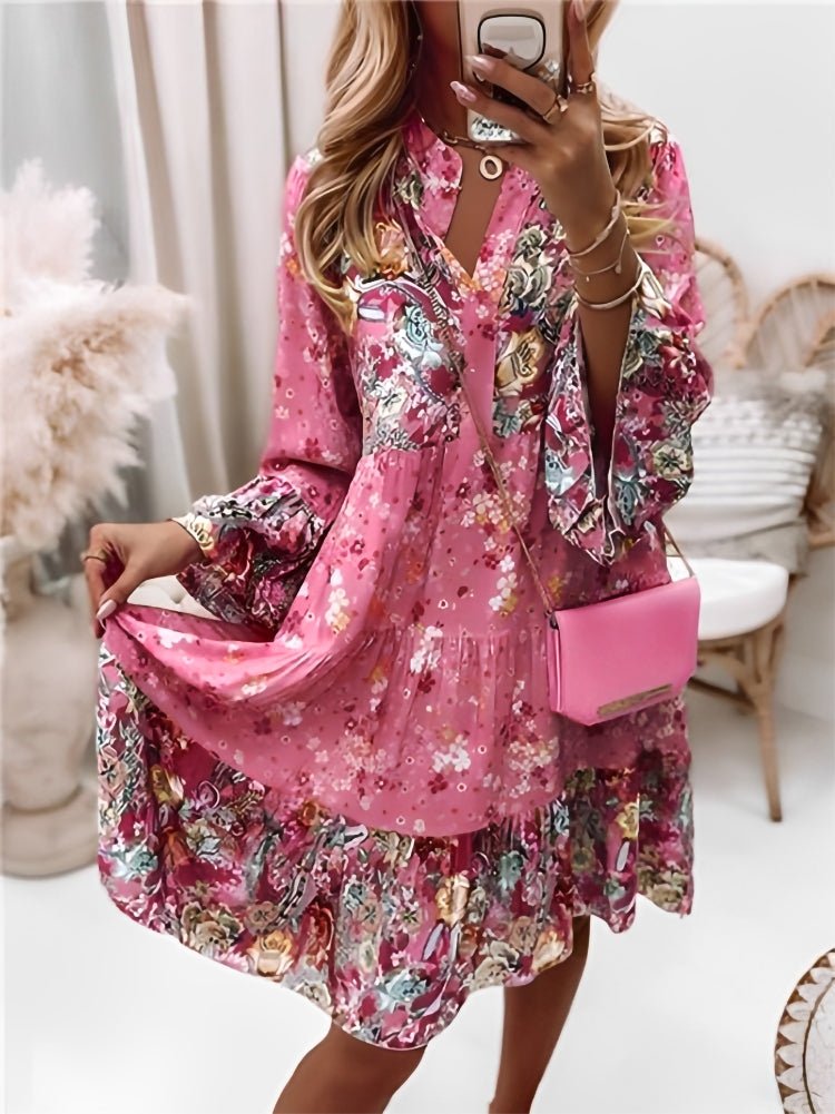 Indiana Midi Zomerjurk met Bloemenpatroon en Flatterende Pasvorm - ZovaFashion - Midi Jurk