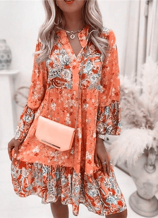 Indiana Midi Zomerjurk met Bloemenpatroon en Flatterende Pasvorm - ZovaFashion - Midi Jurk