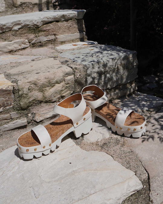 Leren Chunky Sandalen Dames met Gouden Studs en Kurkzool - Zova - Fashion - Sandalen Dames