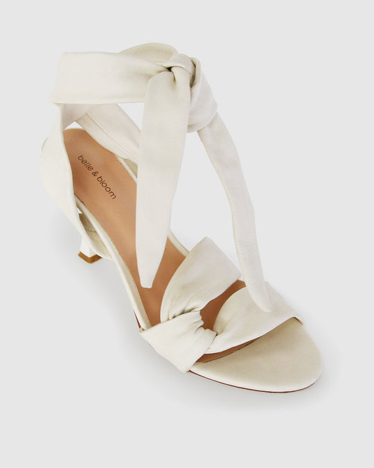 Leren Sandalen Dames met Twisted Straps en Stiletto Hak - Zova - Fashion - Sandalen Dames
