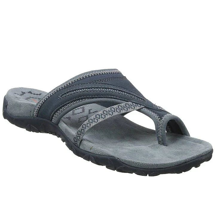 Leren Slippers Dames met Orthopedische Zool en Verstelbare Bandjes Productbeschrijving: ➡ Actuele trends ➡ Superieure kwaliteit ➡ Geselecteerde ontwerpen ➡ Zeer comfortabel ➡ Duurzaam ➡ Makkelijk te onderhouden ➡ Zeer comfortabel om te dragen Onze getra - Zova - Fashion