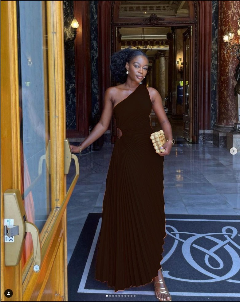 Maxi Zomerjurk van Luxe Crêpe met One - Shoulder en Geplooide Textuur - ZovaFashion - Maxi Jurk