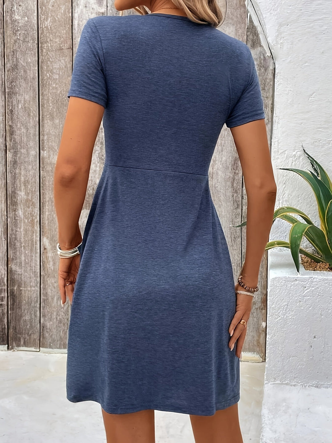 Midi Zomerjurk van Polyester met V - Hals en Gedraaid Front Design - ZovaFashion - Midi Jurk