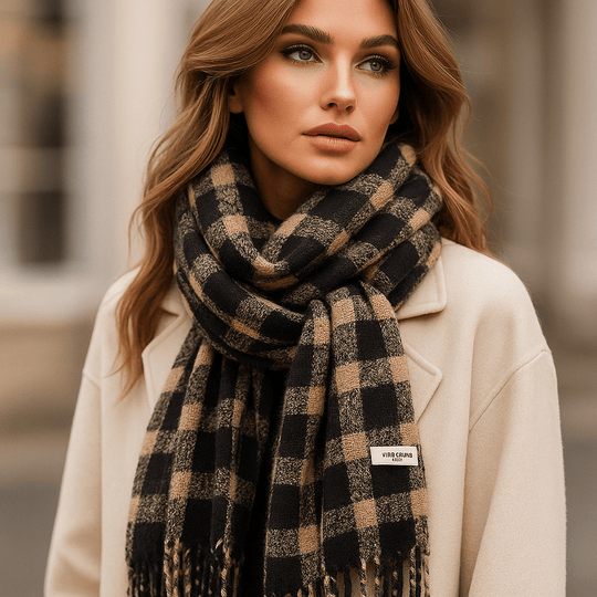 Zachte en Elegante Geruite Sjaal – Liora