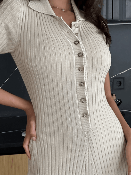 Ribgebreide Maxi Zomerjurk met Kraag en Knoopdetail - ZovaFashion - Maxi Jurk