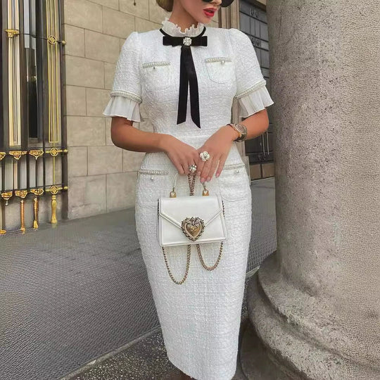 Tweed Midi Zomerjurk Dames met Fitted Silhouette en Ruffle Mouwen - ZovaFashion - Midi Jurk